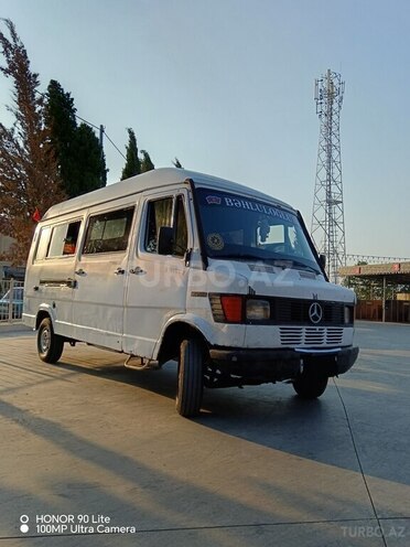 Mercedes 208 D 1993, 973,505 km - 2.3 l - Gəncə