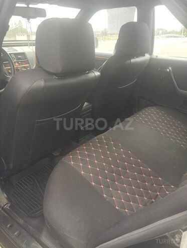 Mercedes C 220 1998, 409,612 km - 2.2 л - Salyan