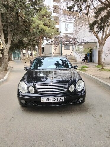 Mercedes E 220 2002, 495,000 km - 2.2 l - Bakı