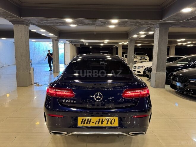 Mercedes E 220 d 2018, 129,000 km - 2.0 л - Bakı