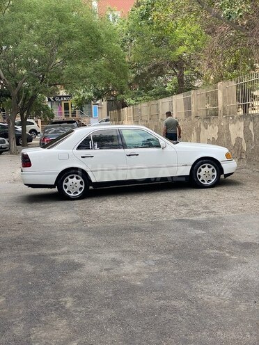 Mercedes C 180 1995, 121,151 km - 1.8 l - Bakı