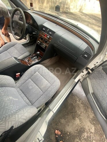 Mercedes C 180 1995, 121,151 km - 1.8 l - Bakı