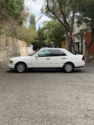Mercedes C 180 1995, 121,151 km - 1.8 l - Bakı