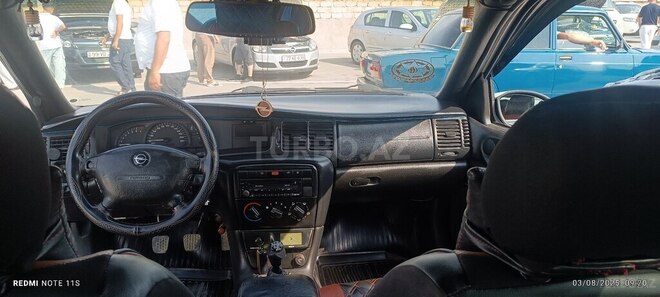 Opel Vectra 1999, 272,600 km - 1.6 l - Bakı