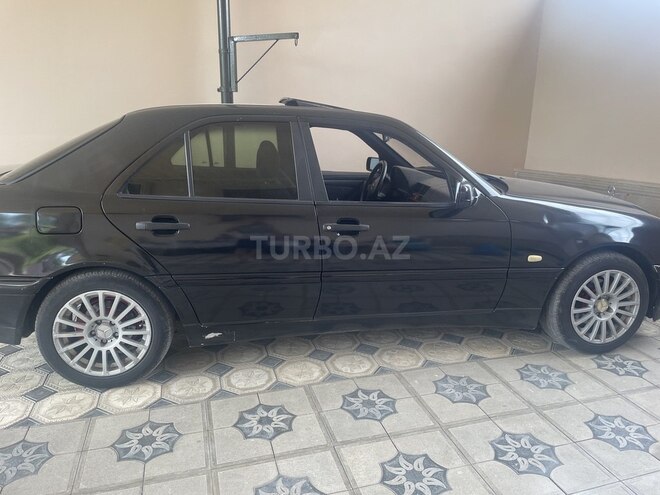 Mercedes C 180 1999, 382,620 km - 1.8 л - Qazax