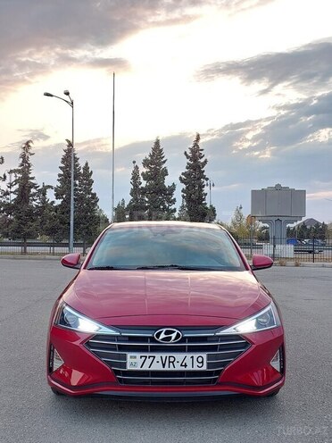 Hyundai Elantra 2019, 65,700 km - 2.0 l - Yevlax