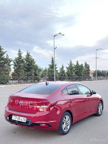 Hyundai Elantra 2019, 65,700 km - 2.0 l - Yevlax