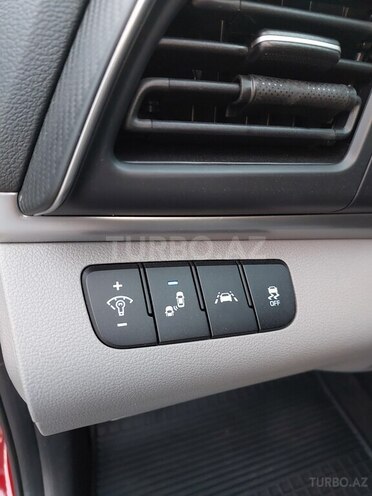 Hyundai Elantra 2019, 65,700 km - 2.0 l - Yevlax