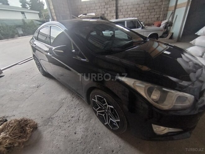 Hyundai i40 2011, 300,000 km - 2.0 l - Cəlilabad