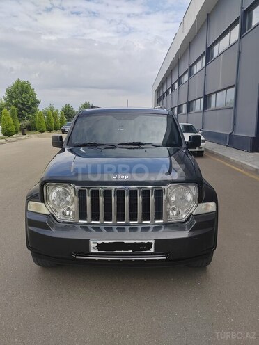 Jeep Cherokee 2011, 310,000 km - 2.8 l - Tovuz