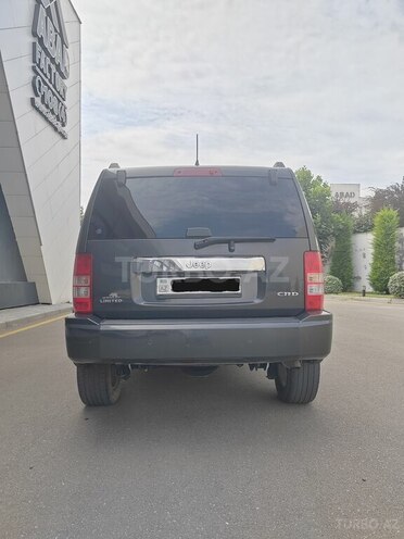 Jeep Cherokee 2011, 310,000 km - 2.8 l - Tovuz