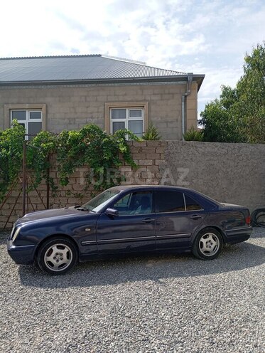 Mercedes E 230 1996, 390,000 km - 2.3 l - Bakı