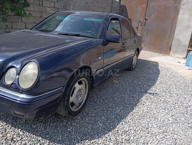 Mercedes E 230 1996, 390,000 km - 2.3 l - Bakı
