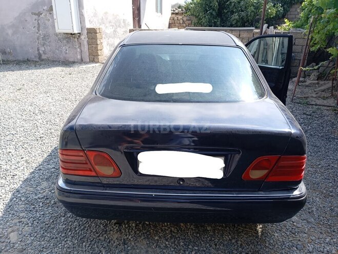 Mercedes E 230 1996, 390,000 km - 2.3 l - Bakı