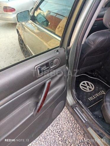 Volkswagen Passat 2002, 350,000 km - 2.0 l - Bakı