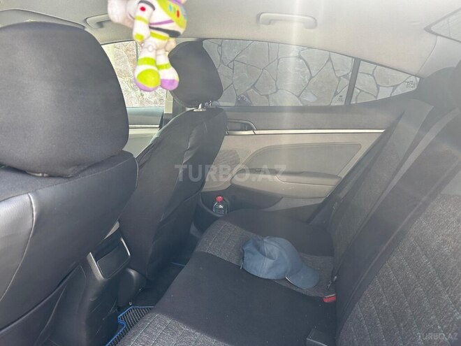 Hyundai Elantra 2016, 188,293 km - 2.0 л - Bakı