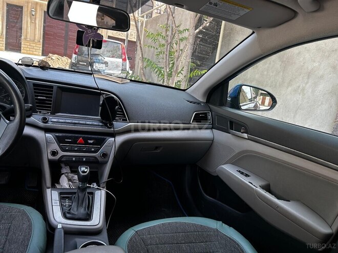 Hyundai Elantra 2016, 188,293 km - 2.0 л - Bakı