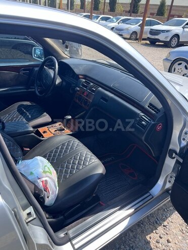 Mercedes E 240 1998, 385,000 km - 2.4 l - Bərdə