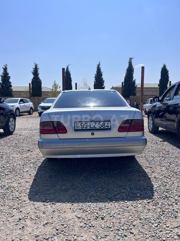 Mercedes E 240 1998, 385,000 km - 2.4 l - Bərdə
