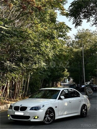 BMW 525 2006, 300,000 km - 2.5 l - Bakı