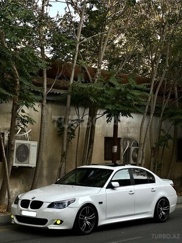 BMW 525 2006, 300,000 km - 2.5 l - Bakı