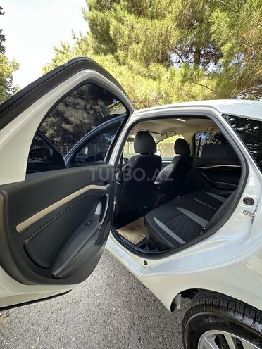 LADA (VAZ) Vesta 2018, 140,000 km - 1.6 л - Şabran