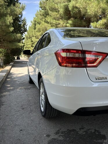 LADA (VAZ) Vesta 2018, 140,000 km - 1.6 л - Şabran