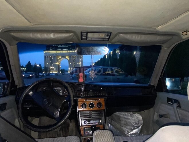 Mercedes 190 1992, 30,000 km - 2.0 l - Gəncə
