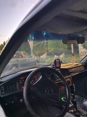 Mercedes 190 1992, 30,000 km - 2.0 l - Gəncə