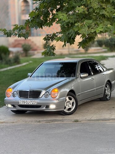 Mercedes E 240 2000, 315,000 km - 2.6 l - Bərdə