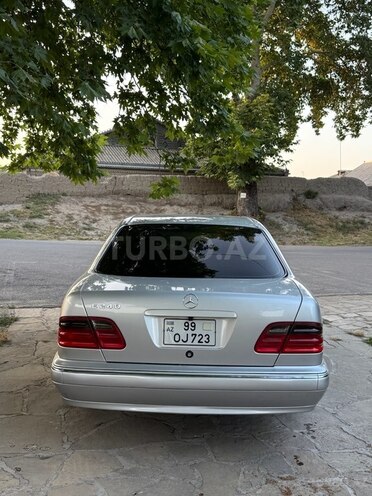 Mercedes E 240 2000, 315,000 km - 2.6 l - Bərdə