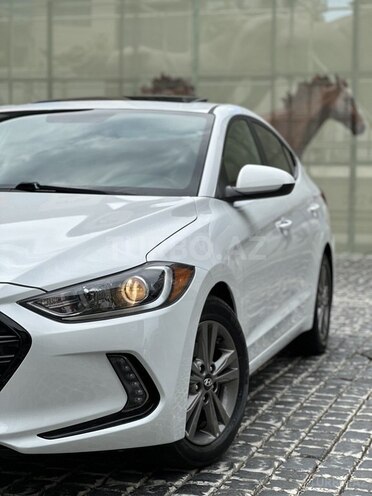 Hyundai Elantra 2018, 145,292 km - 2.0 л - Bakı