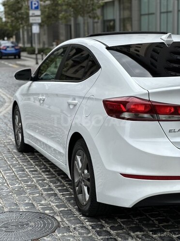 Hyundai Elantra 2018, 145,292 km - 2.0 л - Bakı