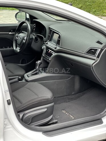 Hyundai Elantra 2018, 145,292 km - 2.0 л - Bakı
