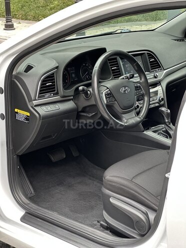 Hyundai Elantra 2018, 145,292 km - 2.0 л - Bakı