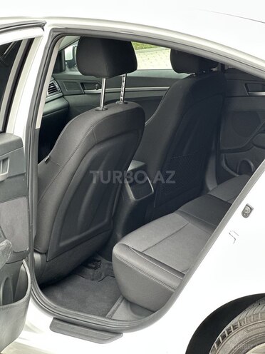 Hyundai Elantra 2018, 145,292 km - 2.0 л - Bakı