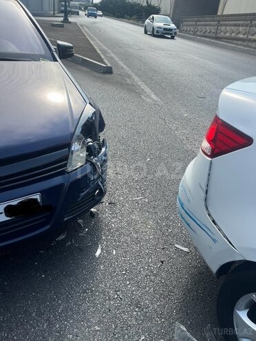 Opel Astra 2006, 303,000 km - 1.4 l - Bakı