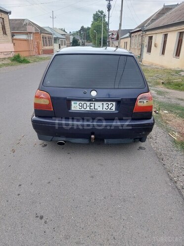 Volkswagen Golf 1996, 167,000 km - 1.8 l - Qazax