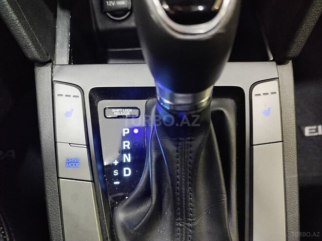 Hyundai Elantra 2019, 76,800 km - 2.0 l - Sumqayıt