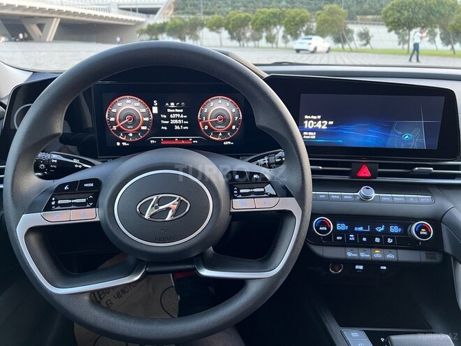 Hyundai Elantra 2024, 9,000 km - 2.0 l - Bakı