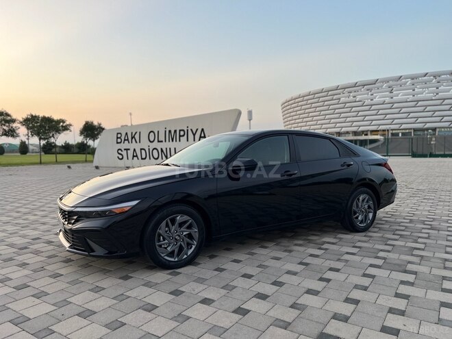 Hyundai Elantra 2024, 9,000 km - 2.0 l - Bakı