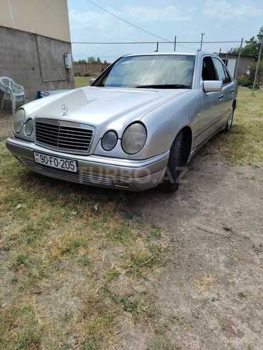 Mercedes E 230 1996, 590,327 km - 2.3 л - Bakı
