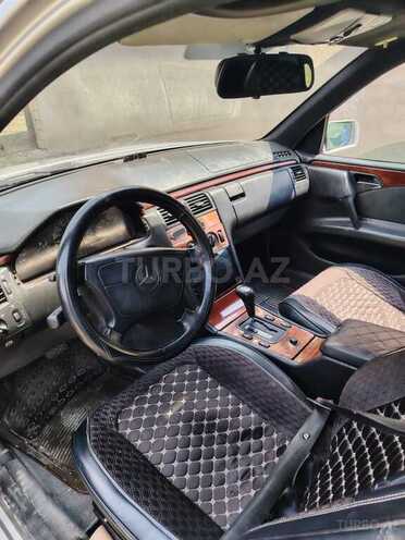 Mercedes E 230 1996, 590,327 km - 2.3 л - Bakı