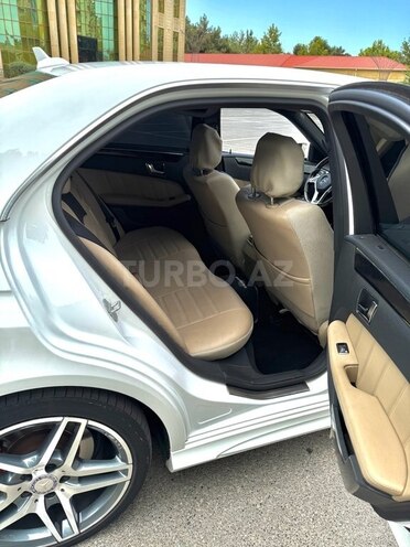 Mercedes E 350-10