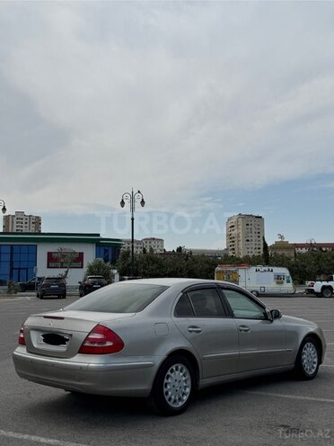 Mercedes E 220 2002, 311,000 km - 2.2 l - Bakı