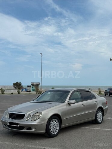 Mercedes E 220 2002, 311,000 km - 2.2 l - Bakı