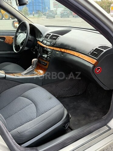 Mercedes E 220 2002, 311,000 km - 2.2 l - Bakı