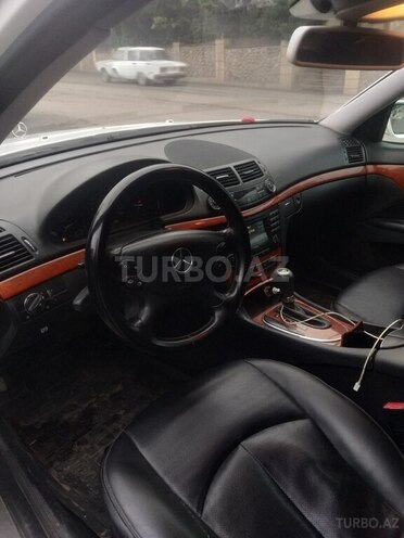 Mercedes E 220 2006, 400,000 km - 2.2 l - Lerik
