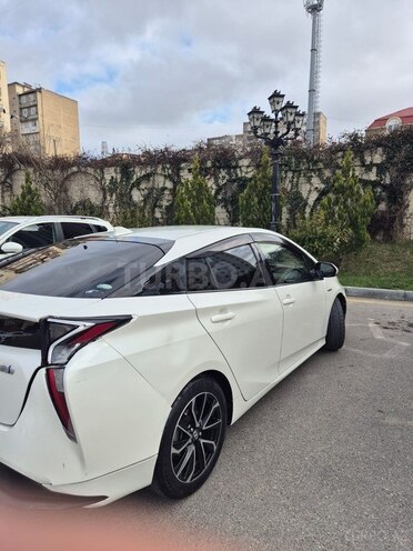 Toyota Prius 2017, 155,000 km - 1.8 l - Bakı
