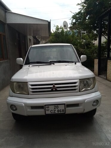 Mitsubishi Pajero io 1999, 524,000 km - 2.0 l - Gəncə